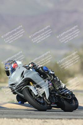 media/Jan-15-2026-Racers Edge (Thu) [[dfebeb70ab]]/2-A Group/Session 5 (Turn 5)/